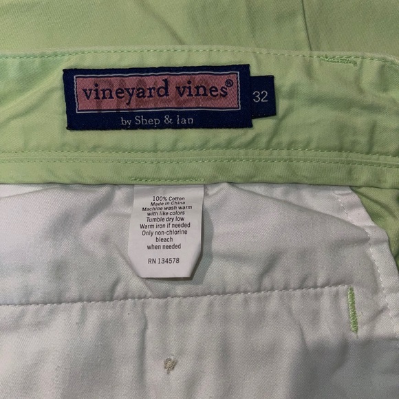 Vineyard Vines Club Short - 32W - Picture 3 of 4